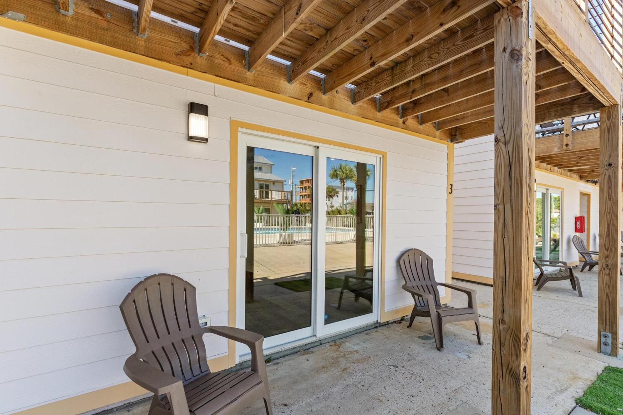Ocean Breeze 3a Apartment